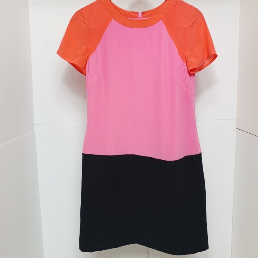 Chic Banana Republic shift dress